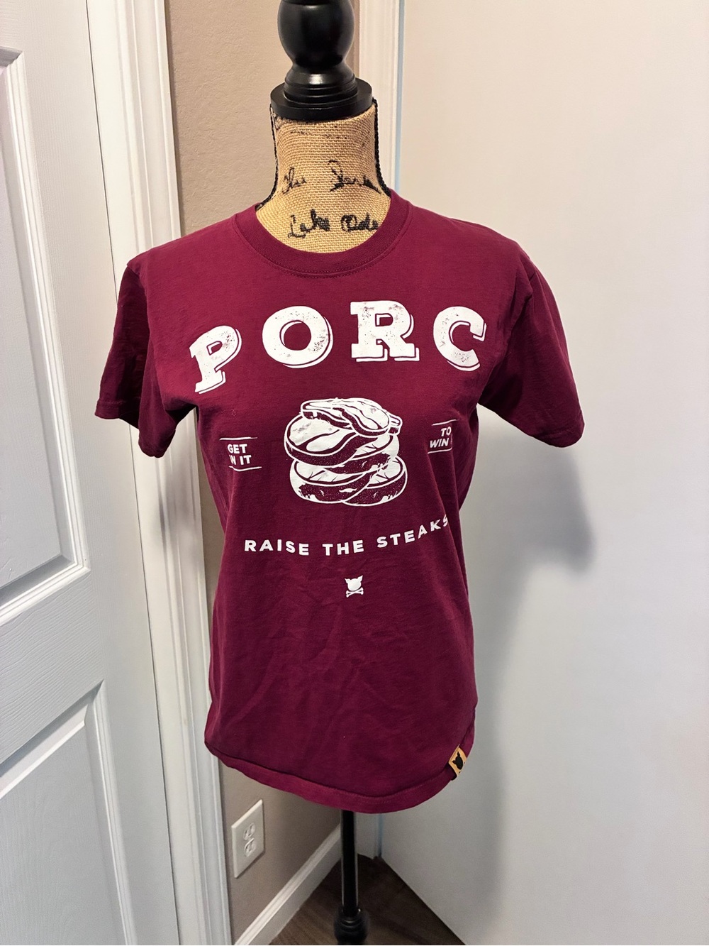 Men's Maroon Graphic Short Sleeve Tee